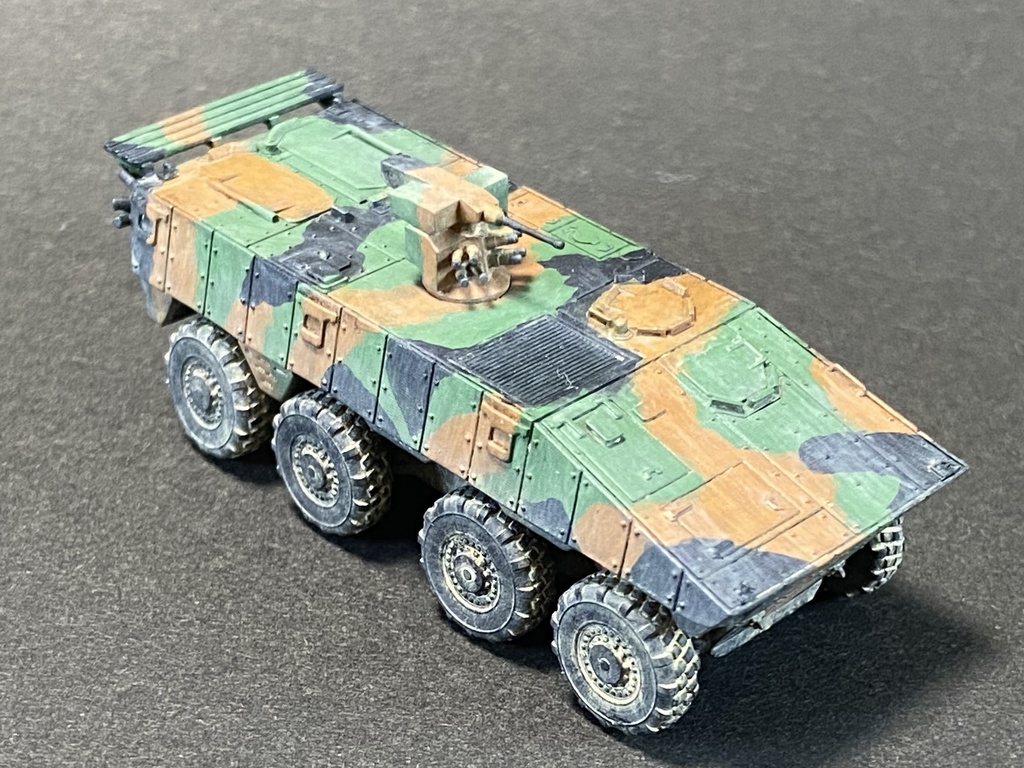 1/144 MF2 フランス軍 VPC 装輪装甲車