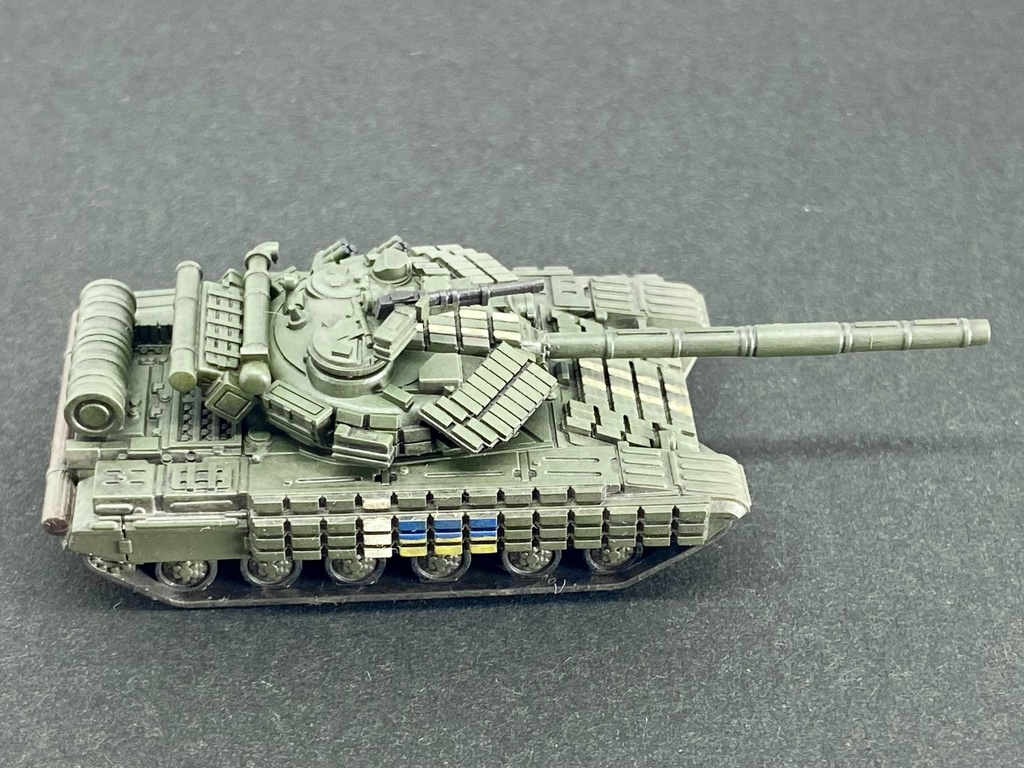 1/144 MR4 144 現用ウクライナ軍/ロシア軍 T-64BV