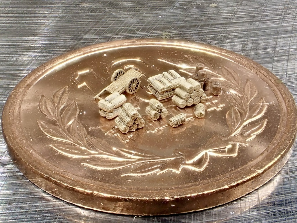 1/700 M18 米俵、味噌樽、大八車セット