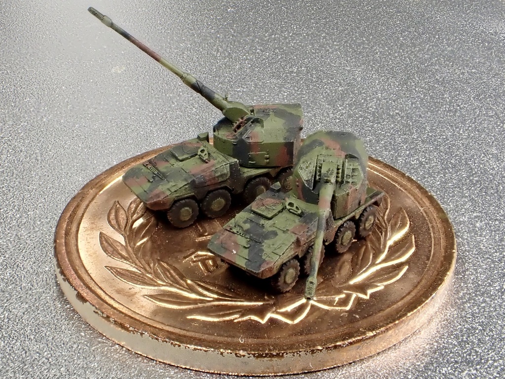 1/700 MG8 現用ドイツ軍 RCH 155 ボクサー自走砲セット
