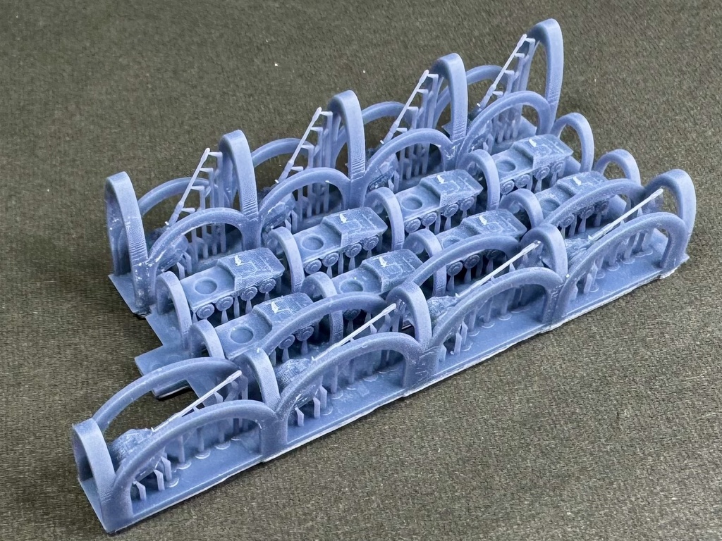 1/700 MG8 現用ドイツ軍 RCH 155 ボクサー自走砲セット