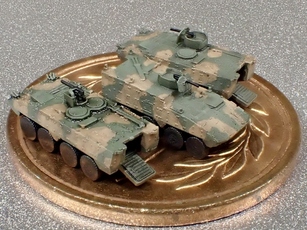 1/700 JSDF4 陸上自衛隊 装輪装甲車AMVセット②指揮車