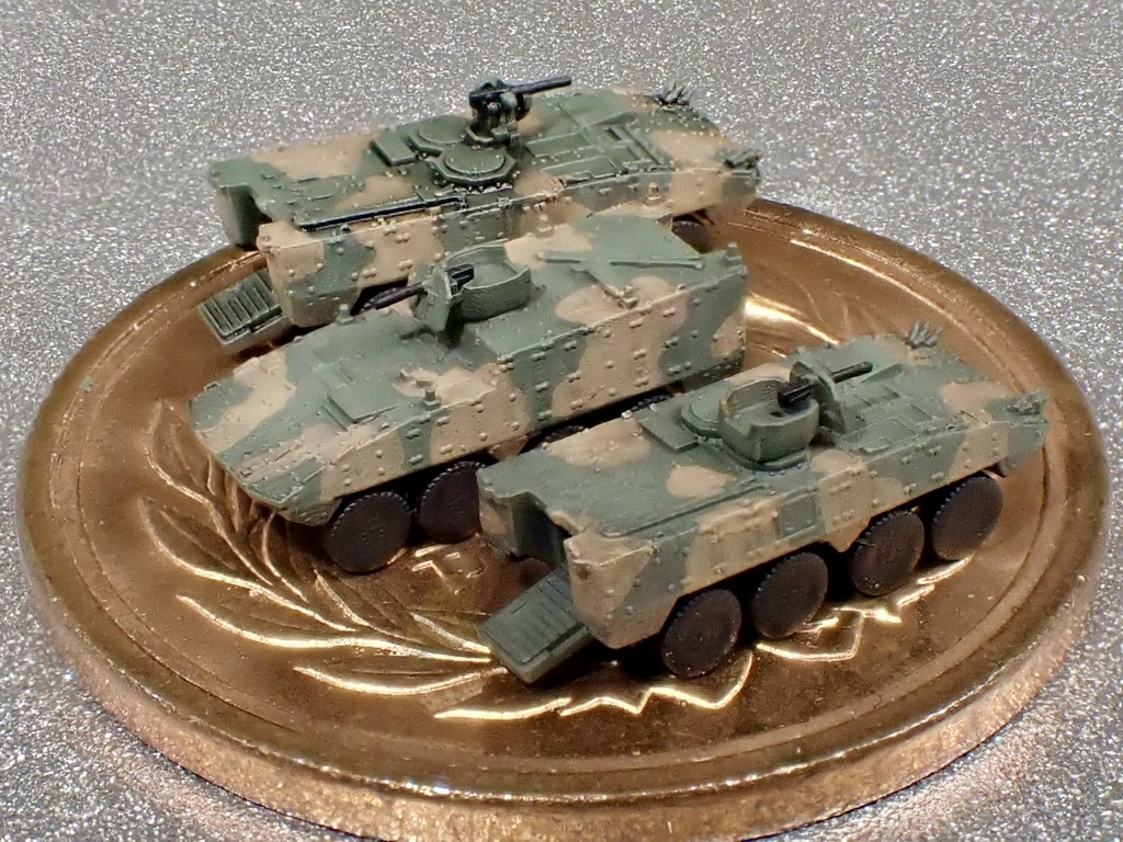 1/700 JSDF4 陸上自衛隊 装輪装甲車AMVセット②指揮車