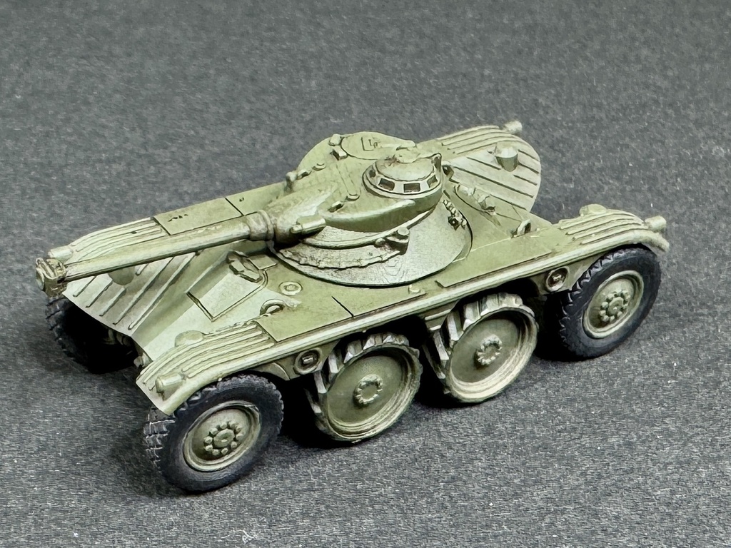 1/144 MF7 現用フランス軍 EBR装甲車
