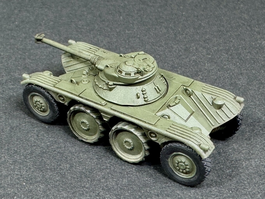 1/144 MF7 現用フランス軍 EBR装甲車