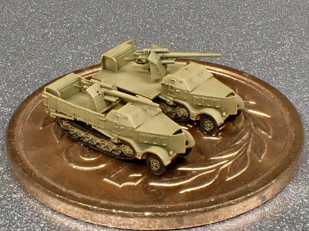 1/700 G44 ドイツ軍 sdkfz9 18tハーフトラック 88mm対空自走砲セット