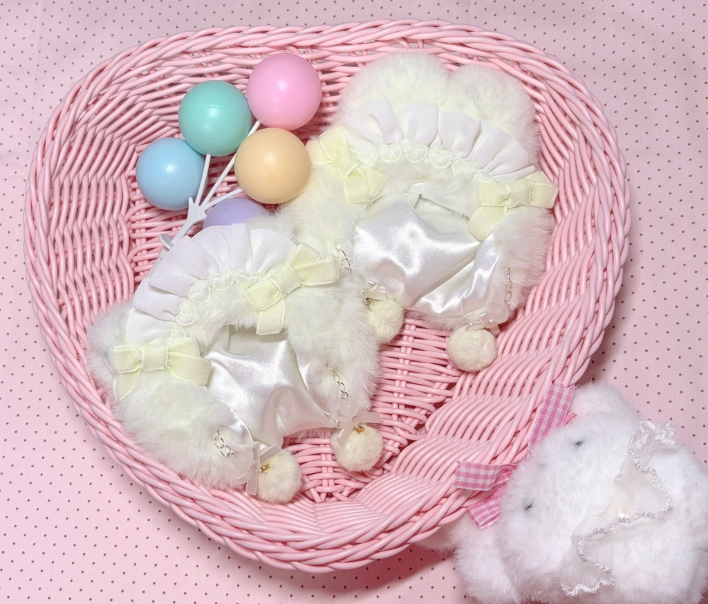 Heart Lace Maid Hood