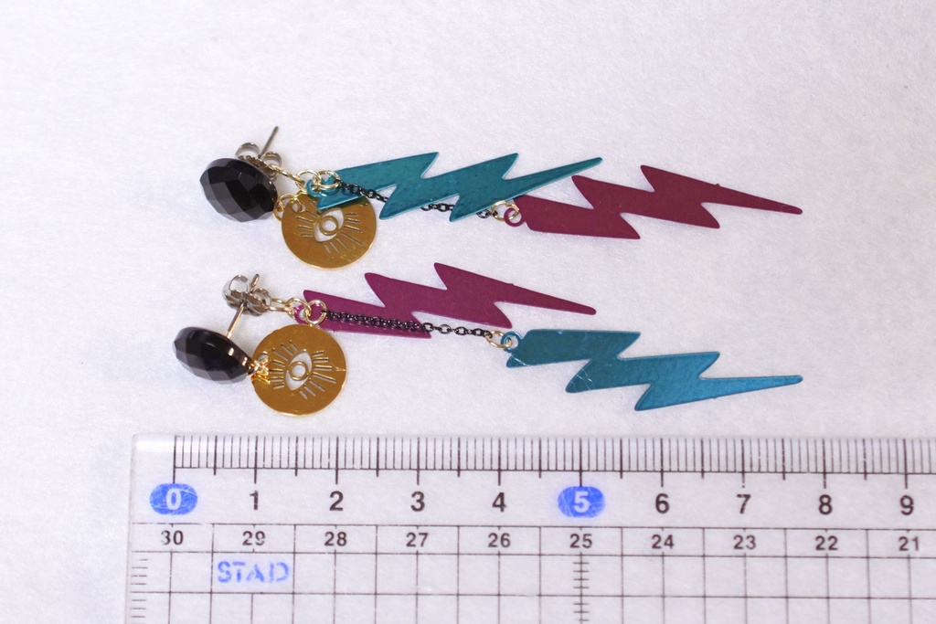 FGO / インドラ様概念天然石ピアス(2way / チタン)