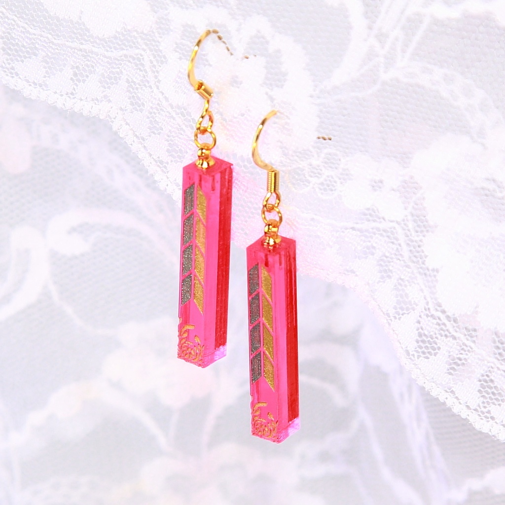 沙代さん概念ピアス