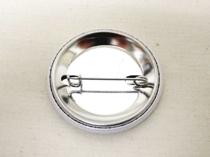 缶バッジ(残念な犬)