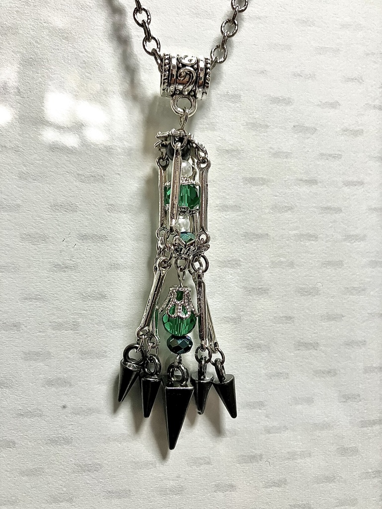 チリちゃんイメージネックレス