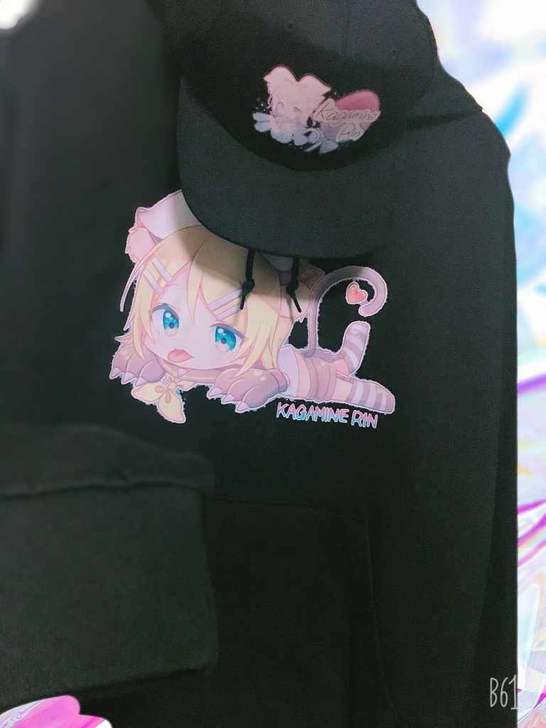 鏡音リンにゃんのパーカー