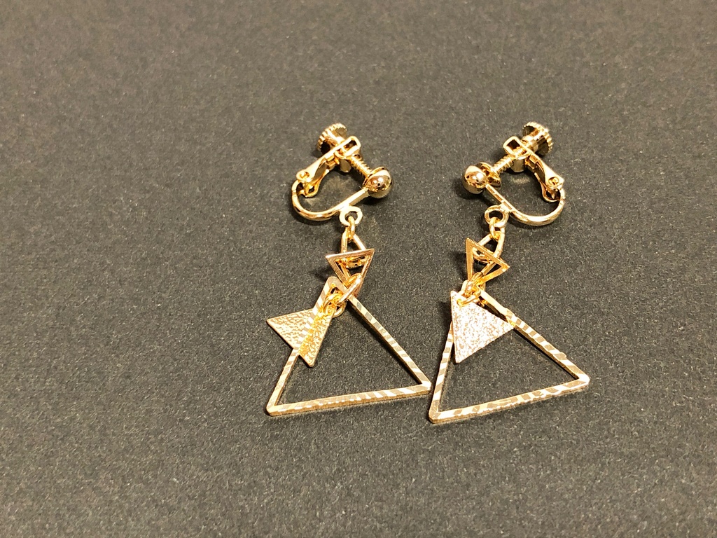 △▲△イヤリング（gold）【金具変更可能】