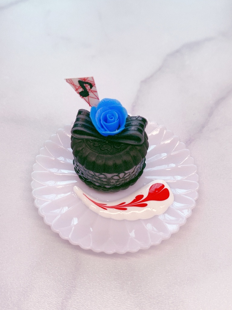 【ROSE GUNS DAYSニーナイメージ】クッキーサンドケーキ