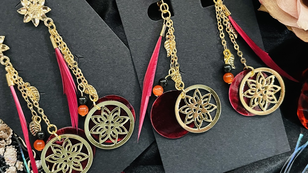 熟慮のスカラビア寮(ピアス・イヤリング)※送料込み