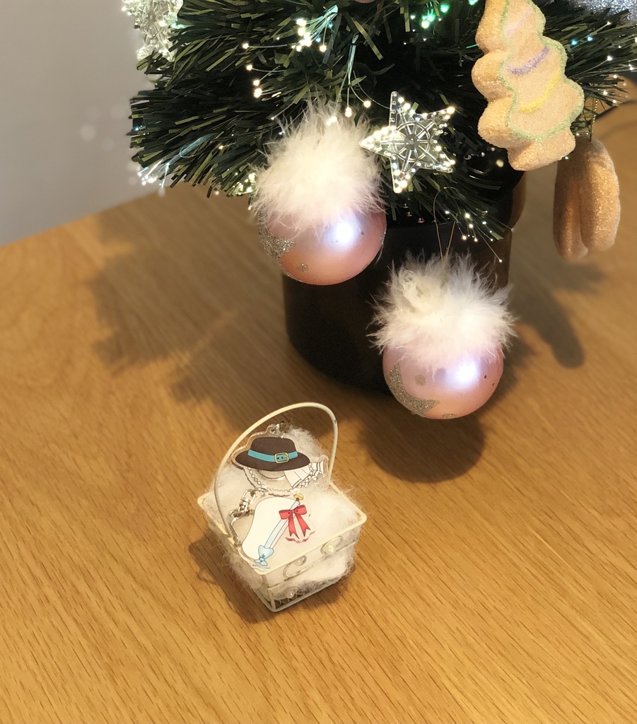 チャームポイント!帽子アクリルキーホルダー/レチェのベレー帽 #TakeoutLatte