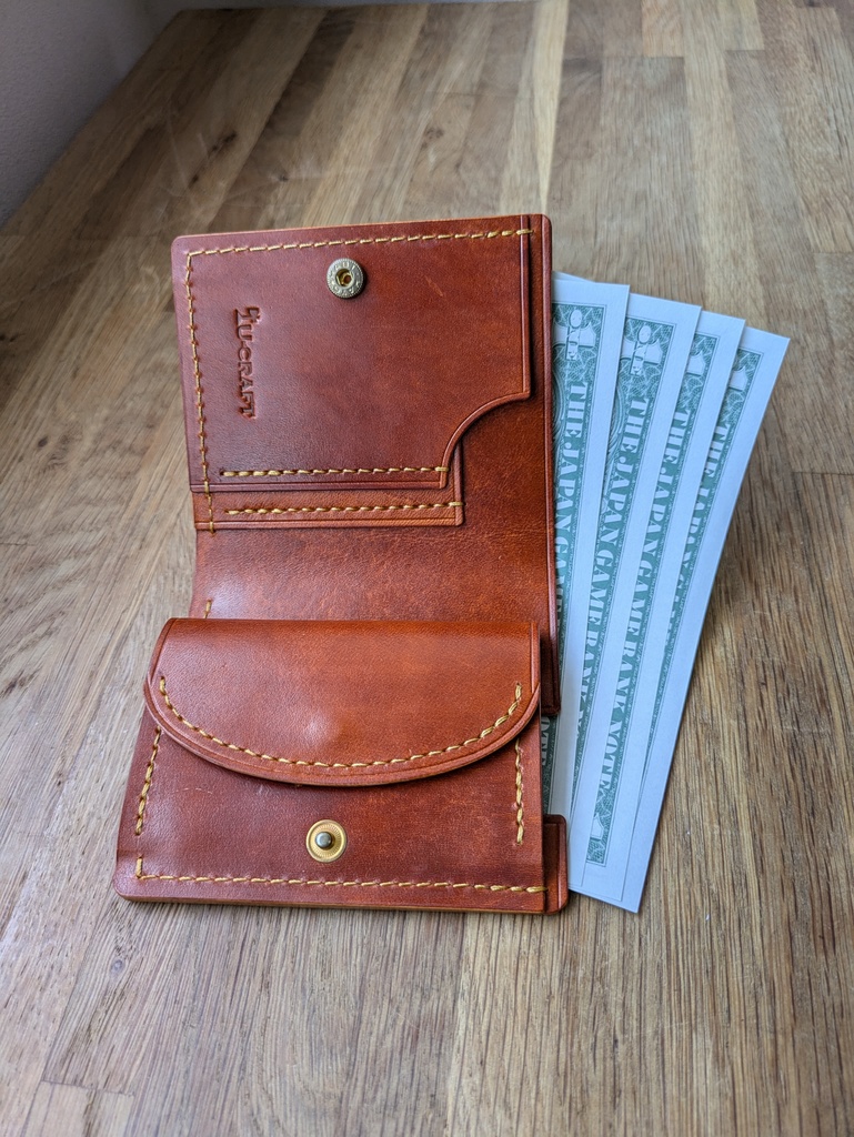 革のハーフウォレット(ブラウン)