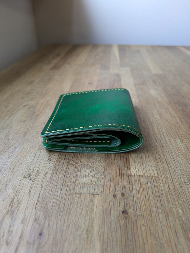 革のハーフウォレット(グリーン)
