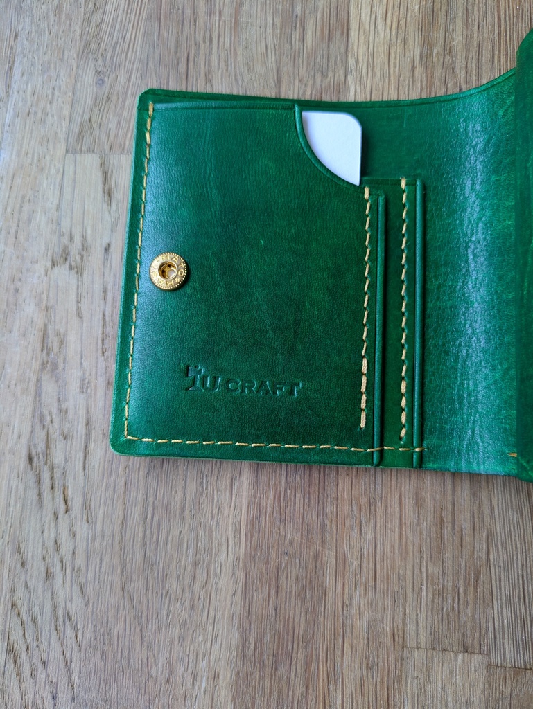 革のハーフウォレット(グリーン)
