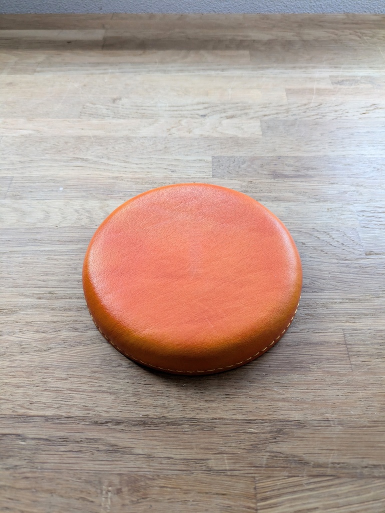 「革のトレー (L)(オレンジ)」