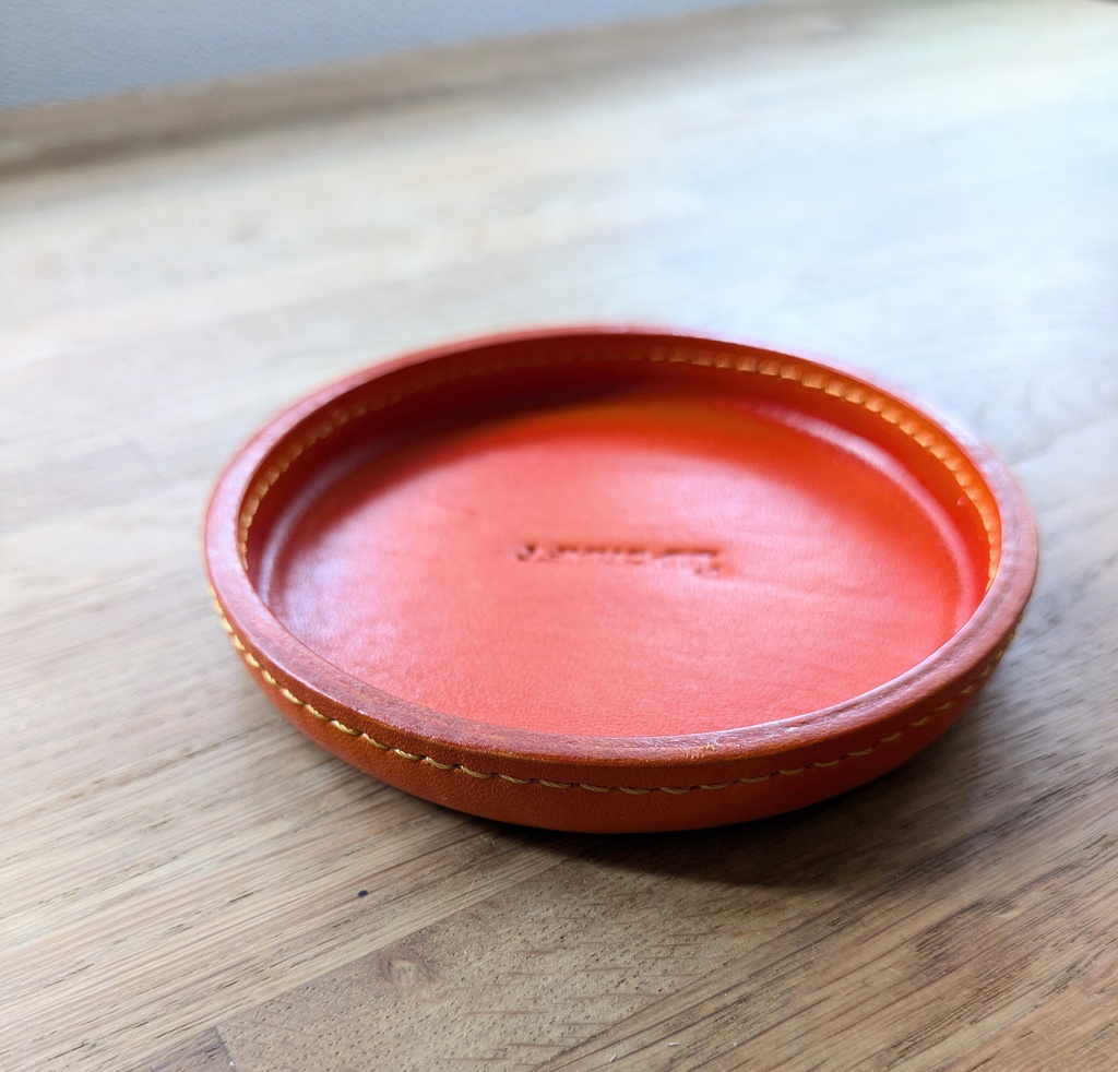 「革のトレー (L)(オレンジ)」