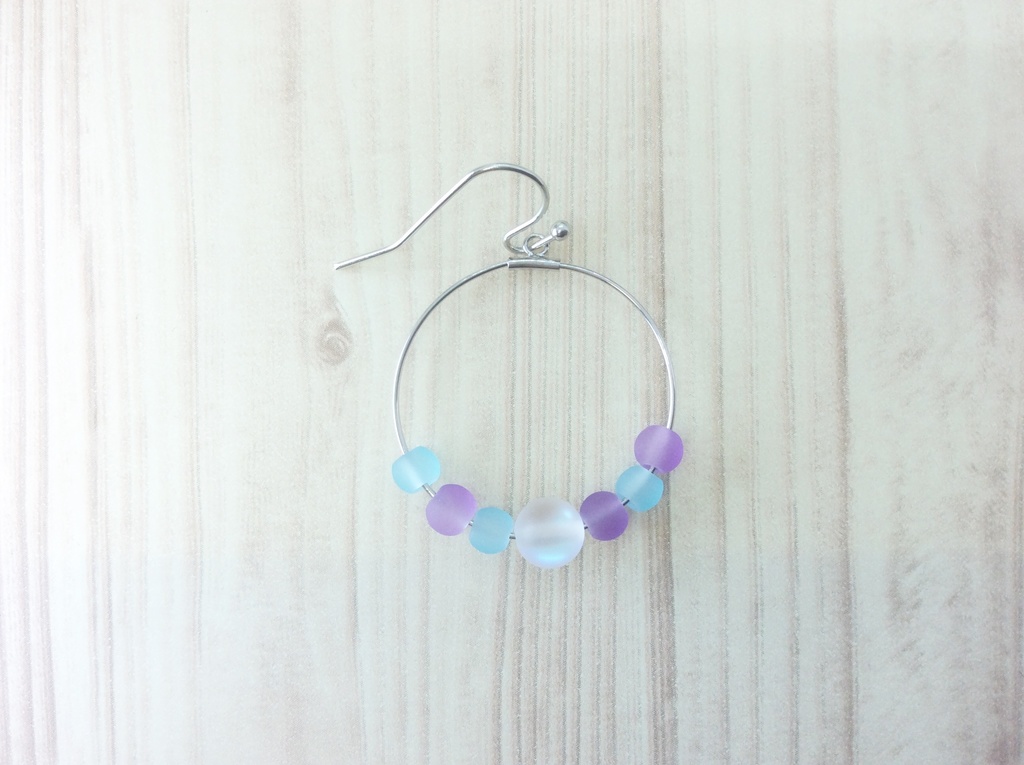 あじさいカラーのフープイヤリング