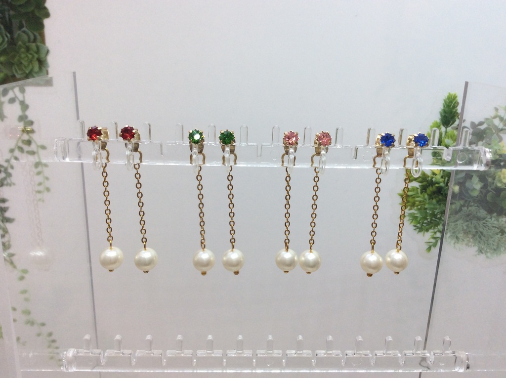 スワロフスキーのフェイクピアス【B】
