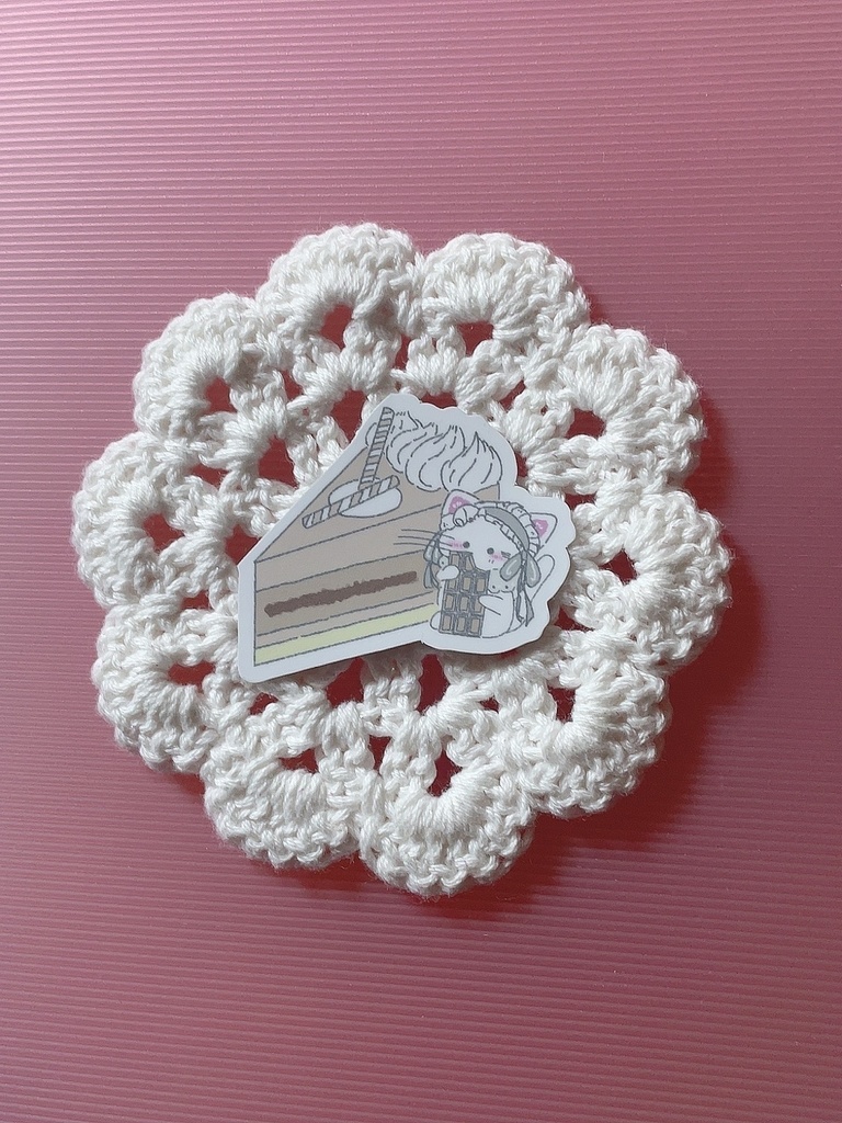 おめかしにゃんことチョコレートケーキ スマホステッカー