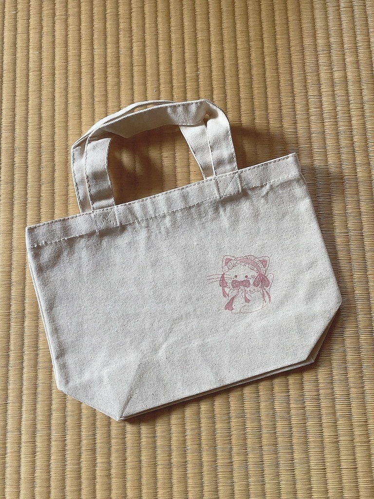 おめかしにゃんこのトートバッグ