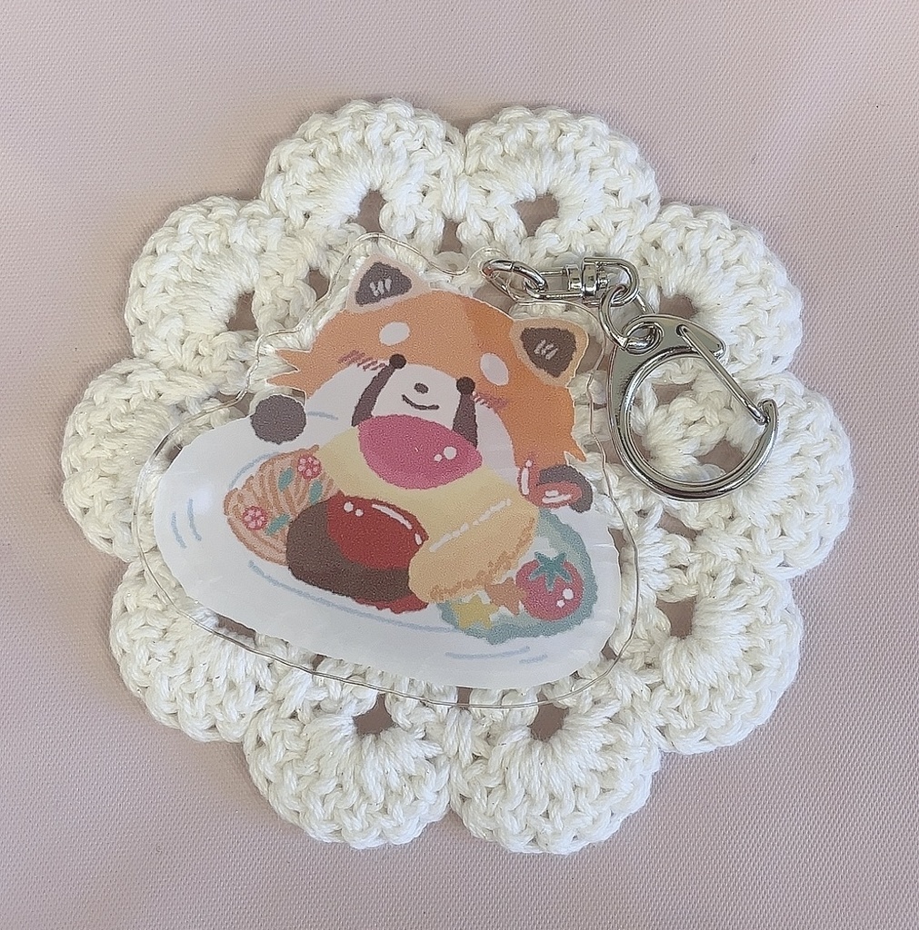 大人様ランチとレッサーちゃんのアクキー