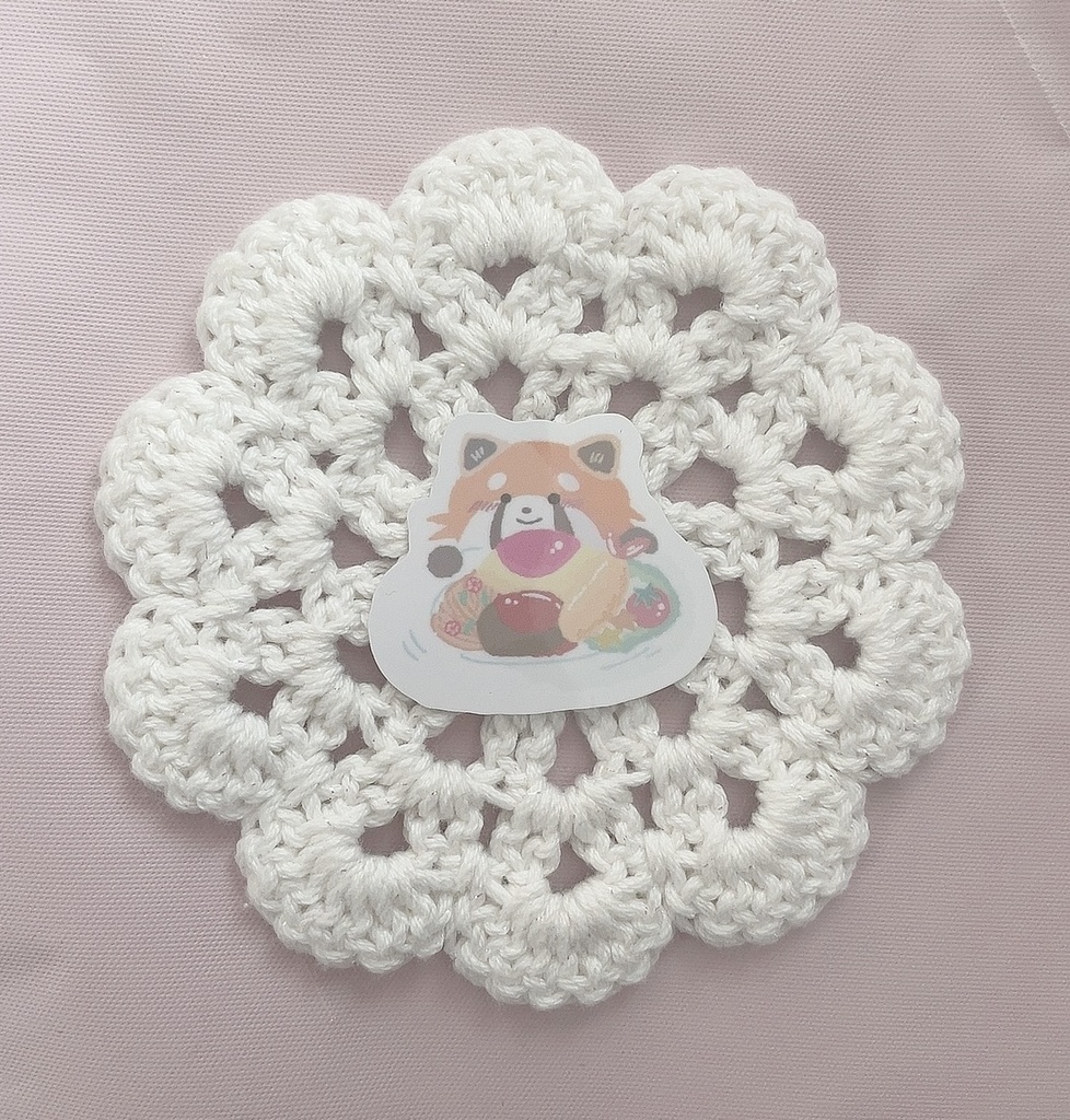 大人様ランチとレッサーちゃんのスマホステッカー