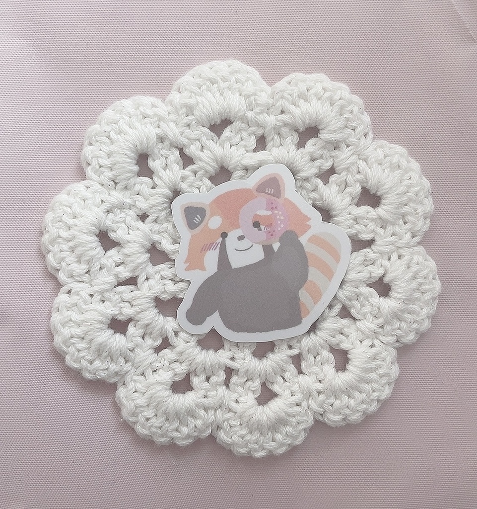 ドーナツとレッサーちゃんのスマホステッカー