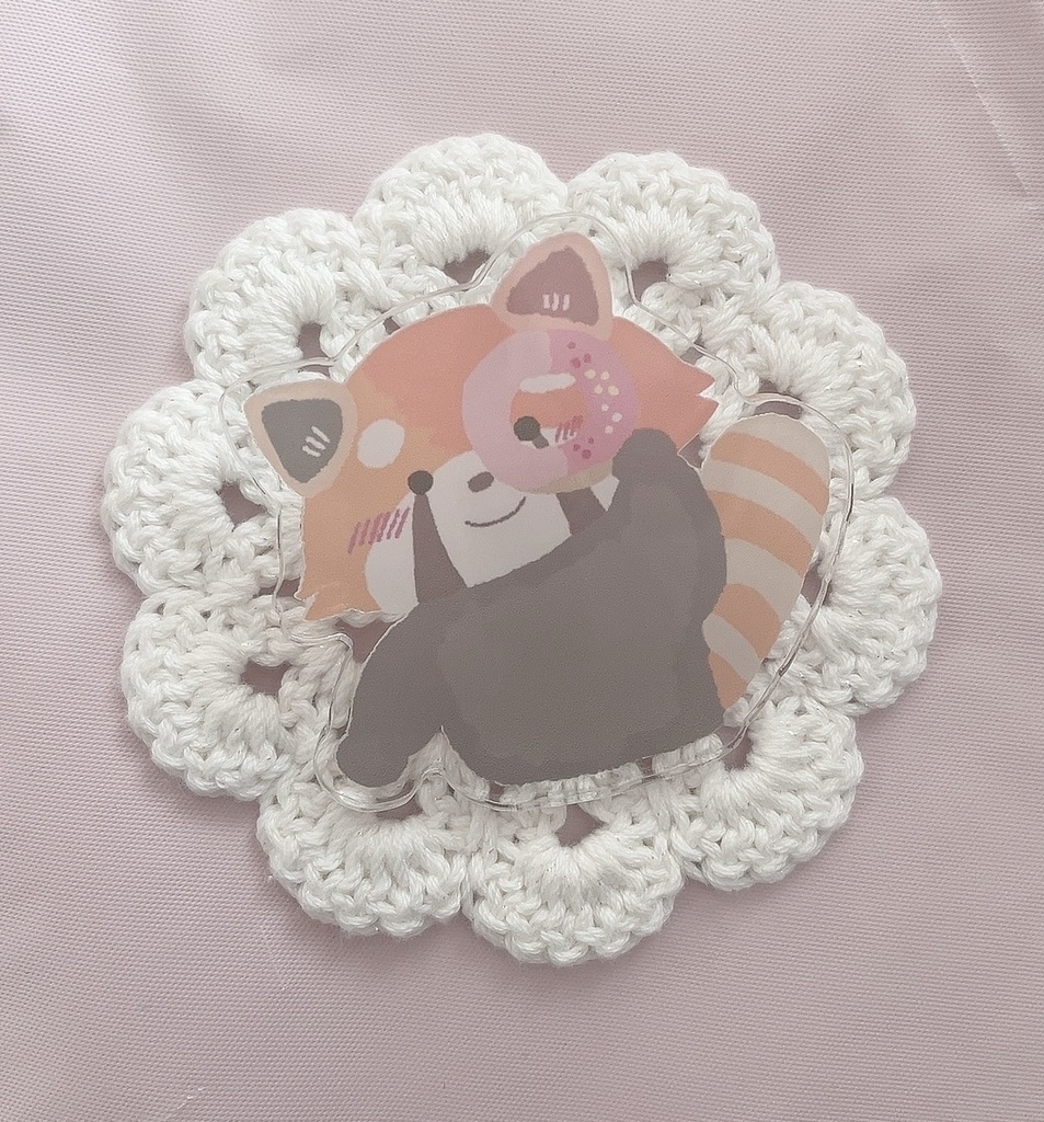 レッサーちゃんといちごドーナツ アクリルバッジ