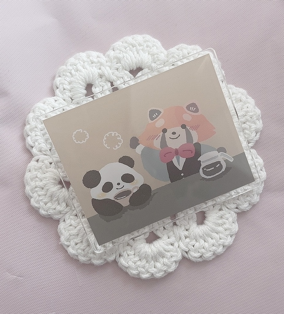 カフェ panda & red panda アクリルバッジ
