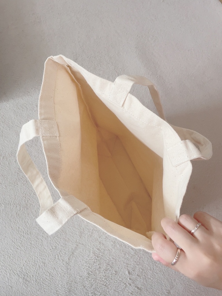 ハートのケーキと猫のトートバッグ