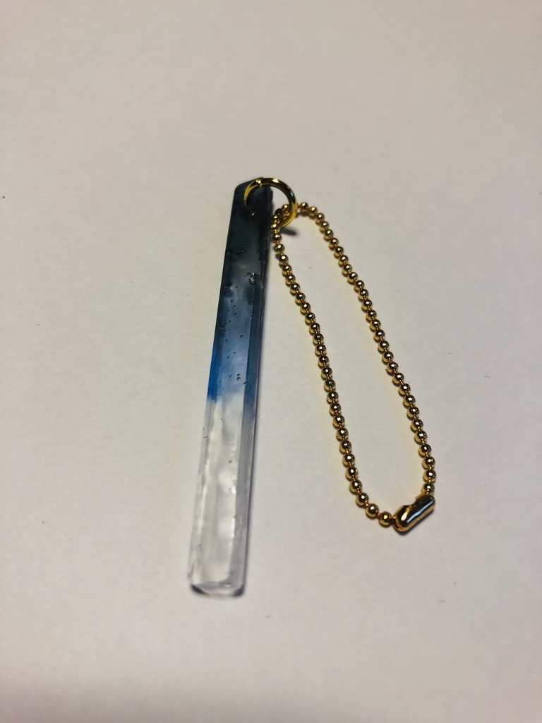 黒と青のながいやつ