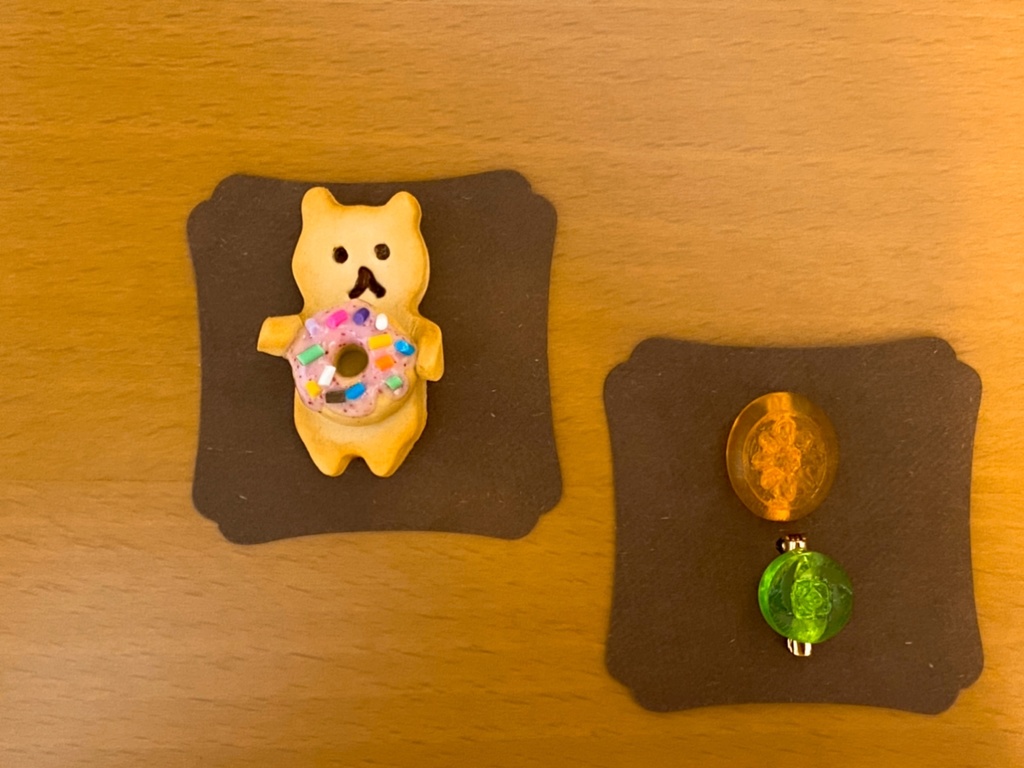 はらぺこブローチ