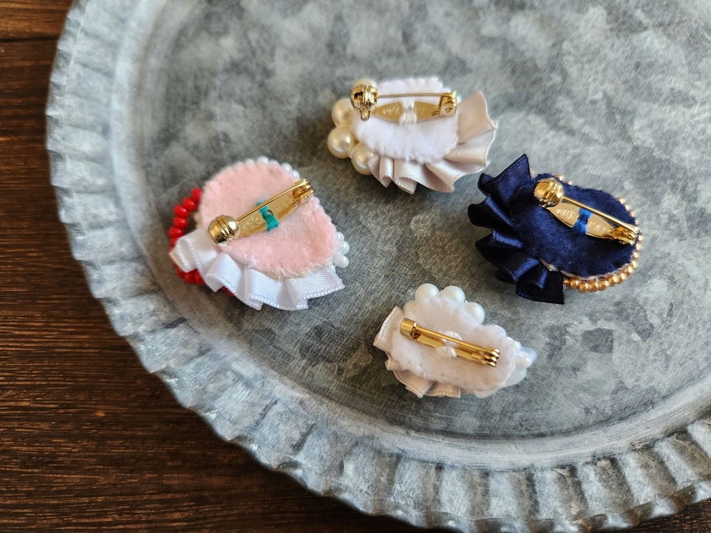 1粒ブローチ(横金具)