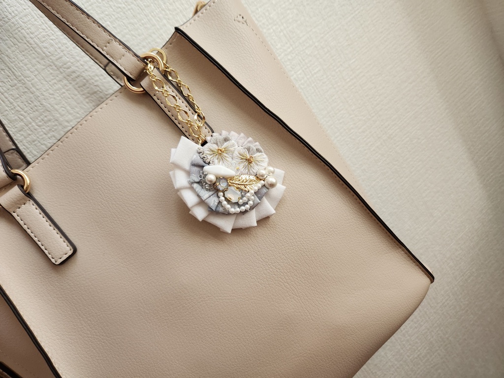 ビオラ*バッグチャーム