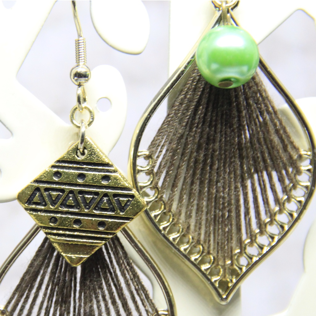 *サバナクロー寮生*イメージピアス*