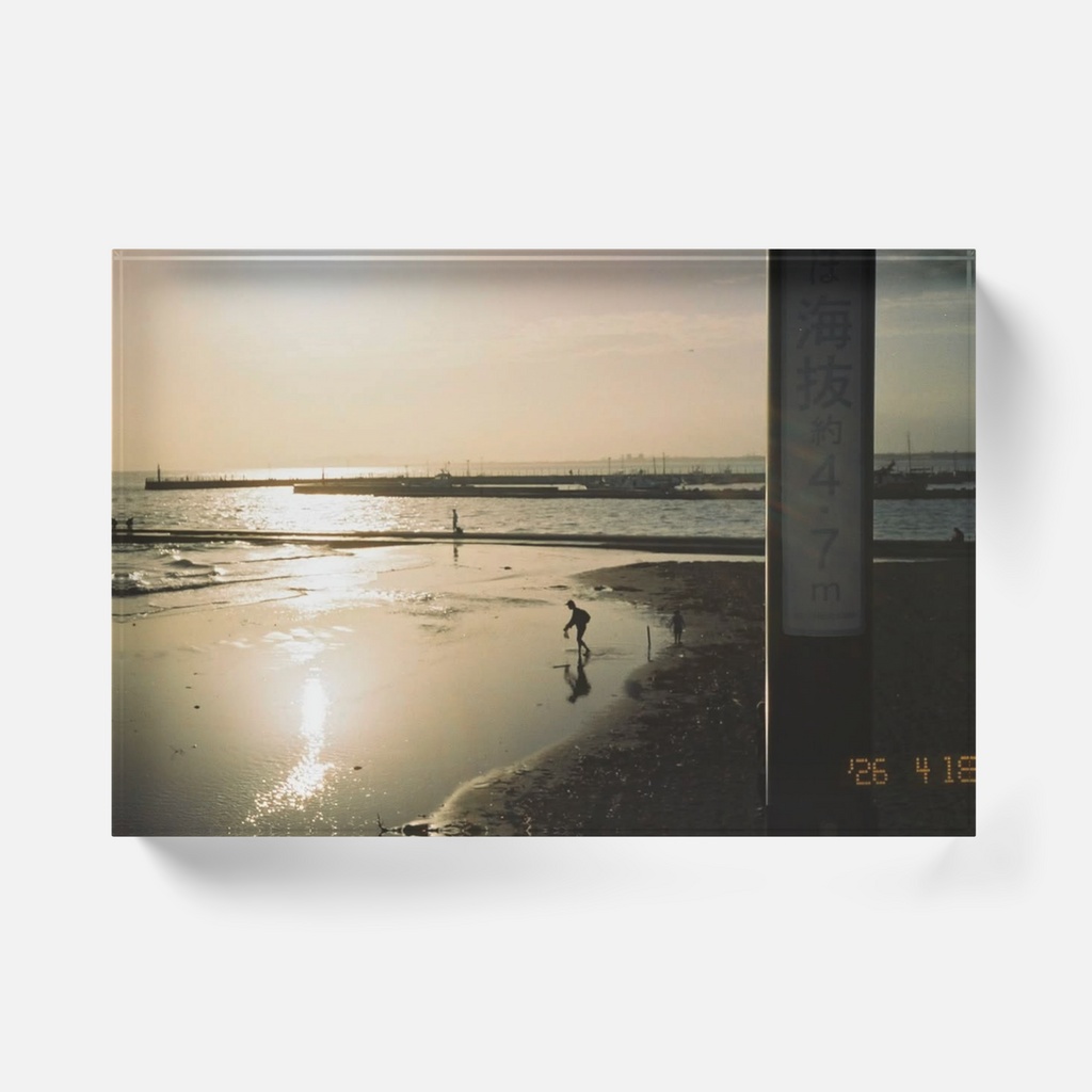 写真展「impression」アクリルブロック 柚月「母親の背中」