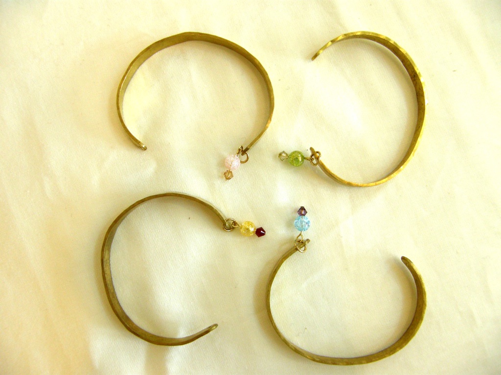 【受注生産】キャラの名前刻印入り真鍮バングル