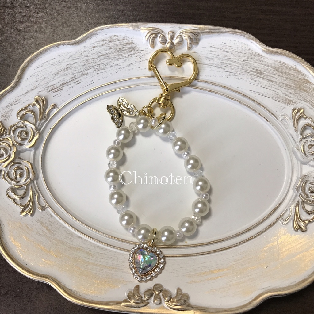 aknkイメージチャームキーホルダー