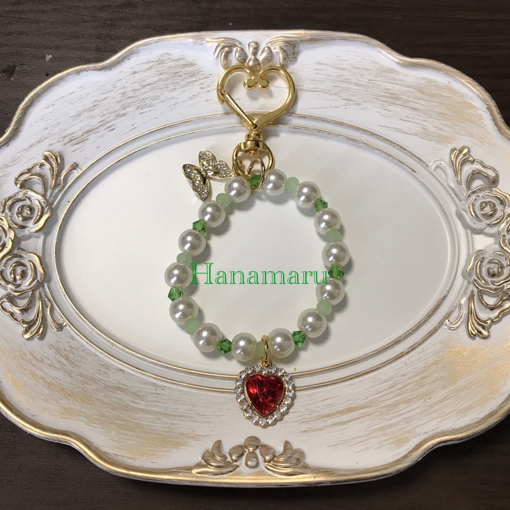 aknkイメージチャームキーホルダー