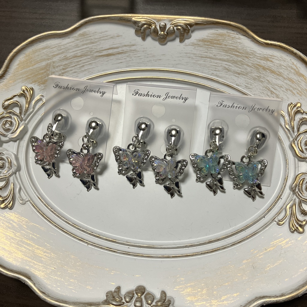 aknkイメージ🦋イヤーアクセサリーー