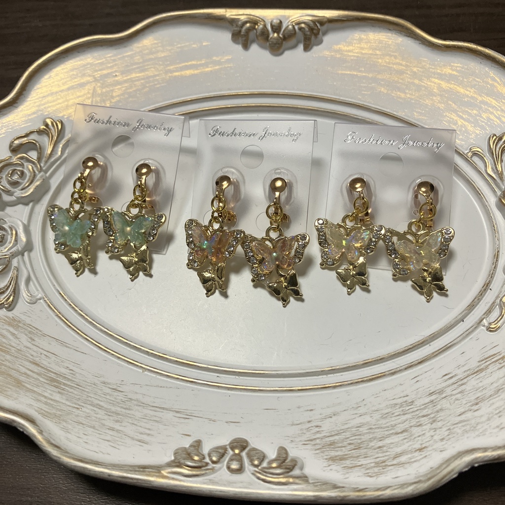 aknkイメージ🦋イヤーアクセサリーー