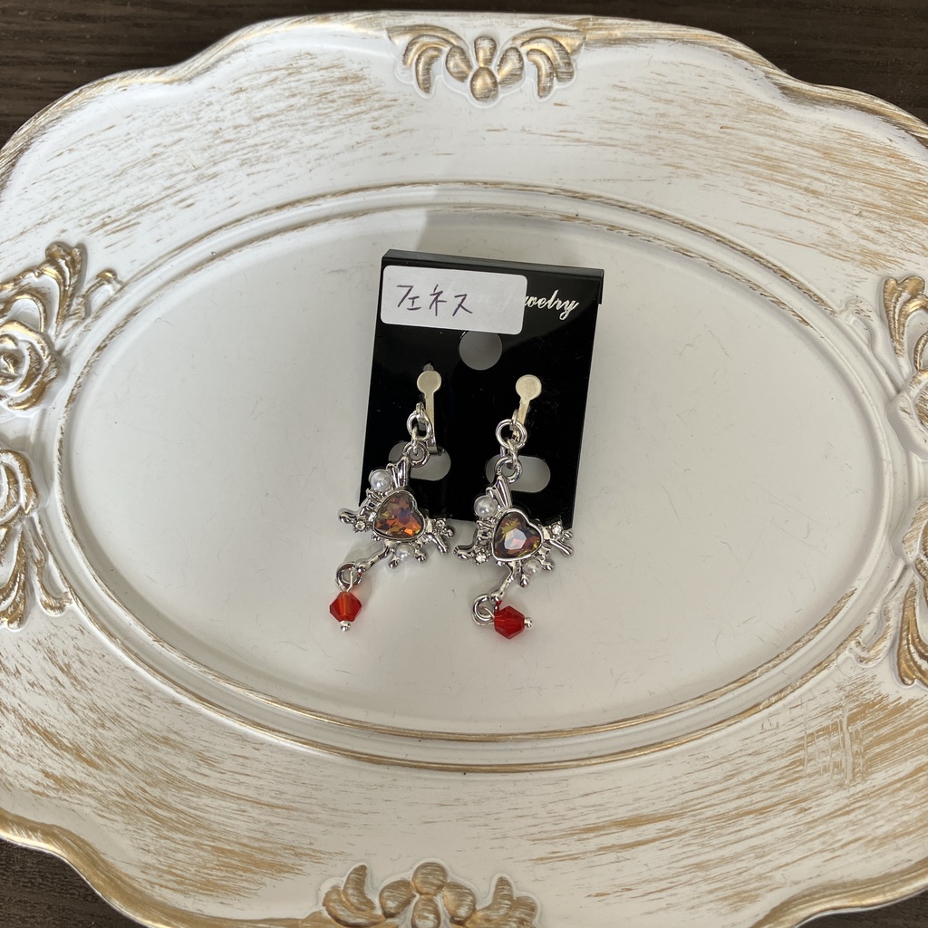 aknkイメージイヤーアクセ(2階)