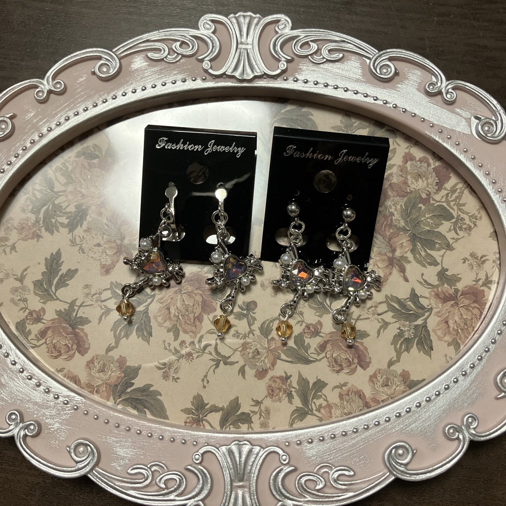 aknkイメージイヤーアクセ(2階)