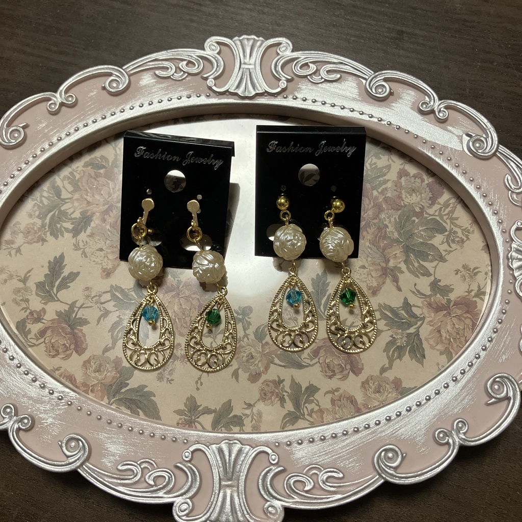 aknkイメージイヤーアクセ(別邸)