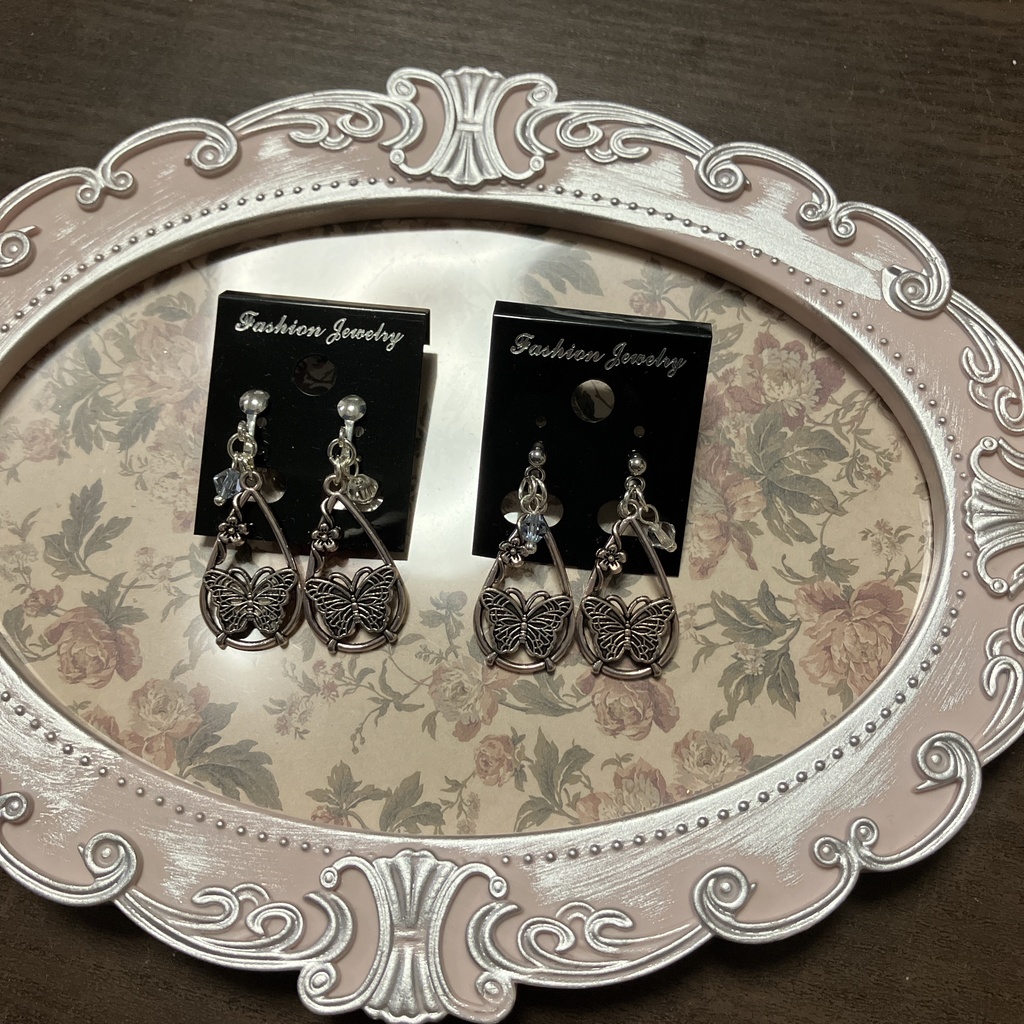 aknkイメージイヤーアクセ(別邸)